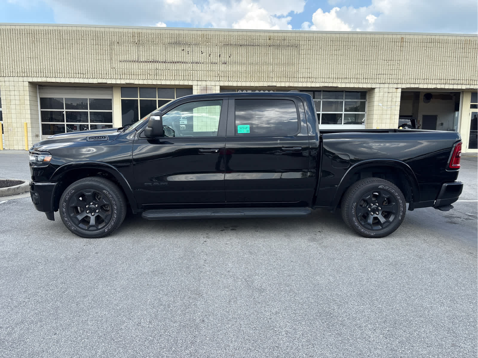 ram ram 1500 pickup 2025 1C6SRFFP6SN771811 image ram ram 1500 pickup 2025 1C6SRFFP6SN771811 image
